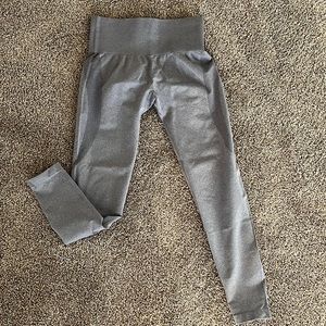 Gray NVGTN contour leggings